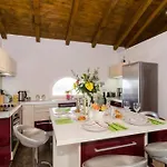 Spacious Four Bedroom With Pool Mlini