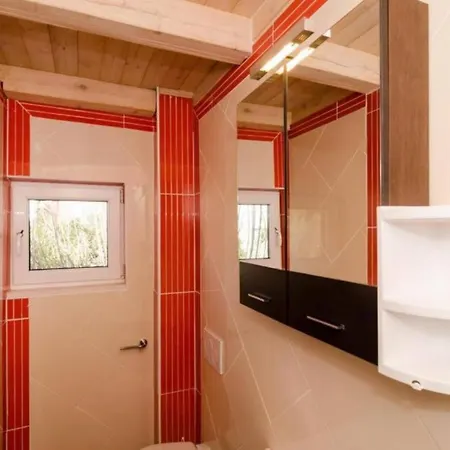 Spacious Four Bedroom With Pool فيلة